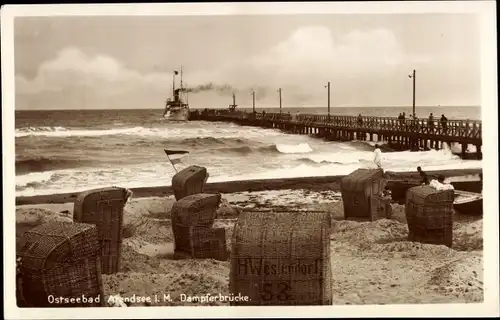 Ak Ostseebad Arendsee Kühlungsborn, Strand, Dampferbrücke, Strandkörbe