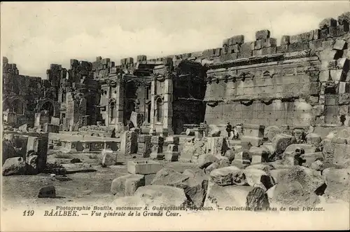 Ak Baalbek Libanon, Vue generale de la Grande Cour