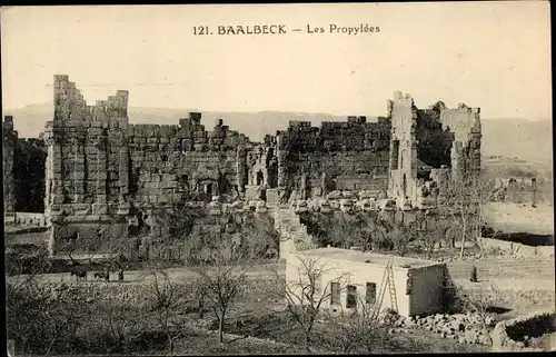 Ak Baalbek Libanon, Les Propylees