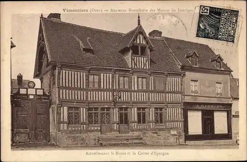 Ak Vimoutiers Orne, Musée et la Caisse d'Epargne