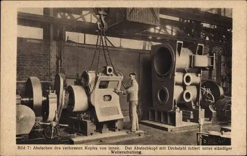 Ak HANOMAG Hannover Linden, Herstellung eines Lokomotiv-Dampfzylinders, Abstechkopf mit Drehstahl