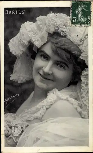 Ak Schauspielerin Dartes, Portrait