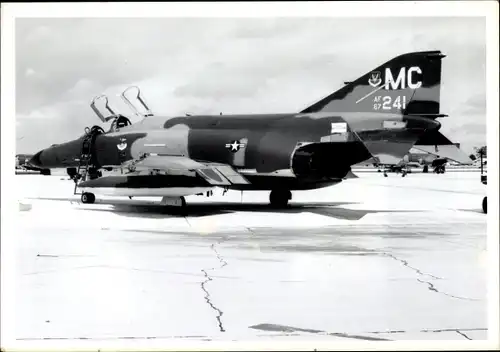Foto US Amerikanisches Militärflugzeug, MC 241, McDonnell F 4