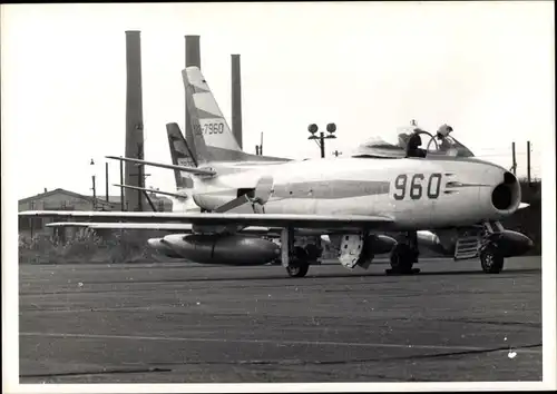 Foto Japanisches Militärflugzeug, North American F 86, 960, 7960