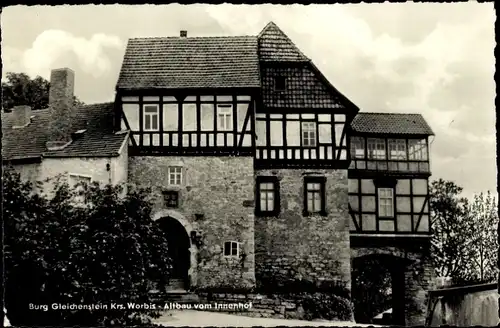 Ak Wachstedt im Eichsfeld Thüringen, Burg Gleichenstein, Altbau vom Innenhof, Fachwerkhaus