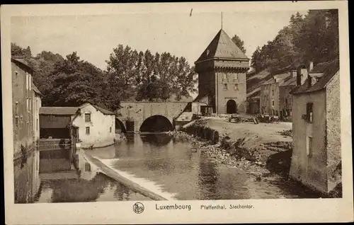 Ak Luxemburg Luxembourg, Pfaffenthal, Siechentor, Fluss, Brücke