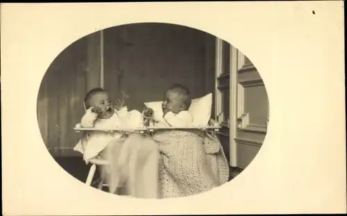 Foto Ak Prinzessinnen Maria Antonia und Maria Adelgunde von Hohenzollern Sigmaringen