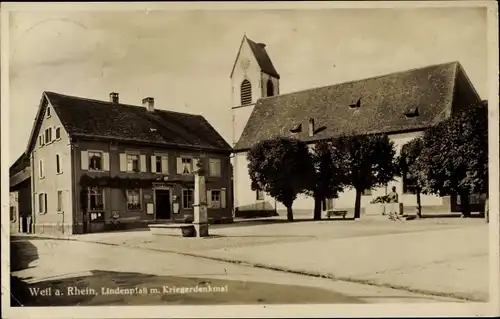 Ak Weil am Rhein, Lindenplatz, Kriegerdenkmal, Kirche