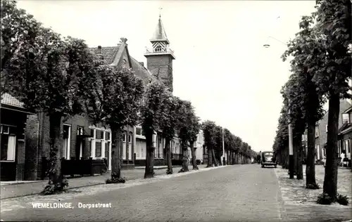 Ak Wemeldinge Zeeland Niederlande, Dorpsstraat, Turm