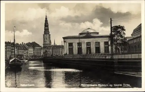 Ak København Kopenhagen Dänemark, Thorvaldsens Museum og Nicolai Kirke