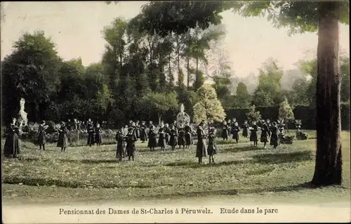 Ak Péruwelz Wallonien Hennegau, Pensionnat des Dames de Saint Charles, Etude dans le parc