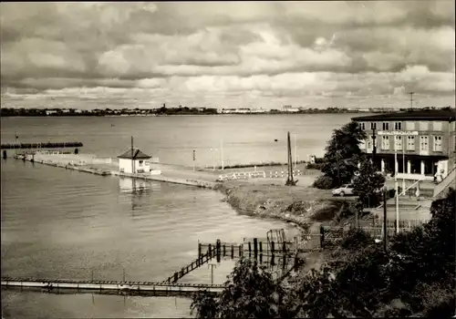 Ak Altefähr auf Rügen, Blick zum Hotel Putbus