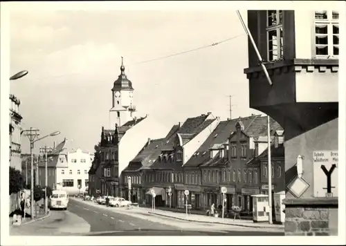 Ak Nossen, Straßenpartie, Turm, Fahrzeuge