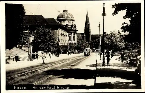 Ak Poznań Posen, Partie an der Paulikirche, Straßenbahn