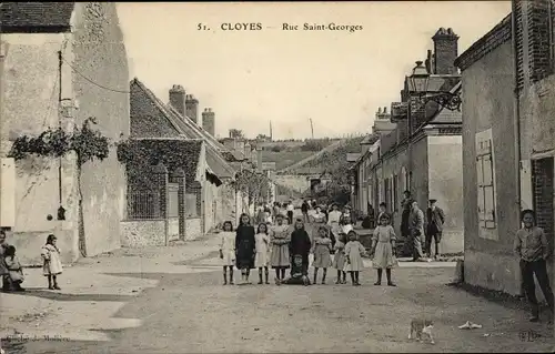 Ak Cloyes sur le Loir Eure et Loir, Rue Saint Georges