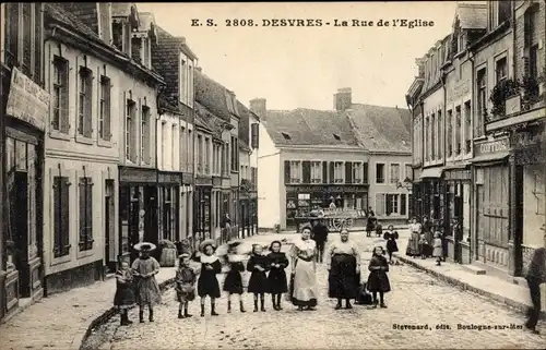 Ak Desvres Pas de Calais, La Rue de l'Eglise