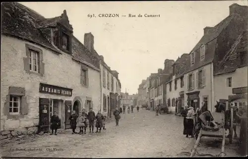 Ak Crozon Finistère, Straßenpartie