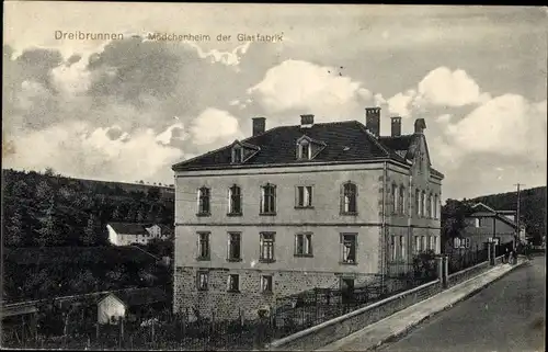 Ak Troisfontaines Dreibrunnen Lothringen Moselle, Mädchenheim der Glasfabrik