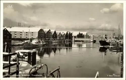 Ak Trondhjem Trondheim Norwegen, Nidelven, Winterszene