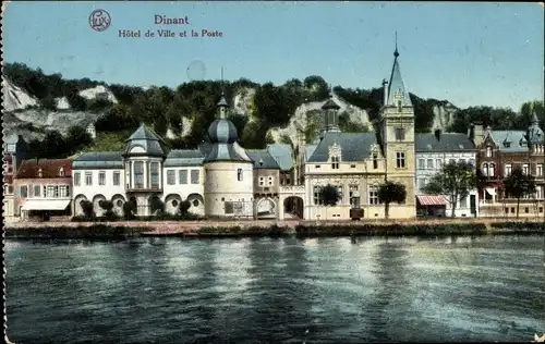 Ak Dinant Wallonien Namur, Vue de l'Hôtel de Ville et la Poste