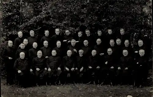 Foto Ak Wanne Herne im Ruhrgebiet, Gruppenbild der Pastoren