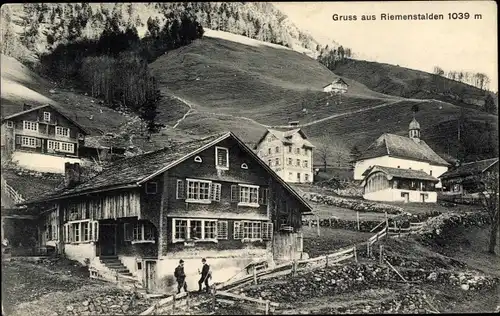 Ak Riemenstalden Kt. Schwyz Schweiz, Ortsansicht mit Kapelle