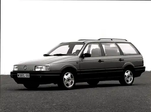 Foto Volkswagen PKW, VW Passat Variant VR 6, Modelljahr 1992, Kennzeichen WOB-CL 930