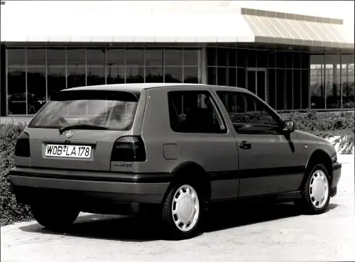 Foto Volkswagen PKW, VW Golf GTI, Modelljahr 1992, Kennzeichen WOB-LA 178