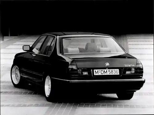 Foto BMW 7er-Reihe, BMW 735 i, Kennzeichen M-DM 5836, Werkfoto