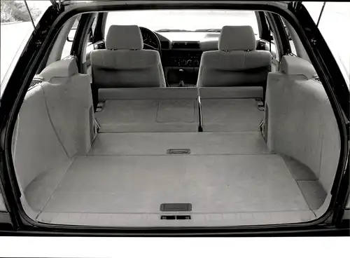 Foto BMW 5er Touring, variabler Laderaum, Werkfoto