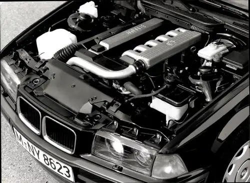 Foto BMW 3er Turbodiesel, 325 td, Motor, Kennzeichen M-NY 8623, Werkfoto