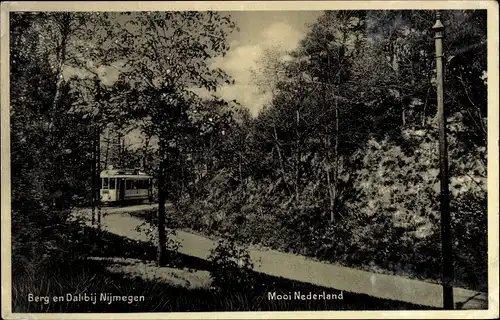 Ak Berg en Dal bij Nijmegen Gelderland Niederlande, Mooi Nederland, Straßenbahn in Fahrt