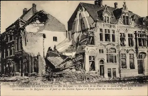 Ak Ypres Ypern Westflandern, Un Coin de la Place de la Gare, Kriegszerstörung 1. WK