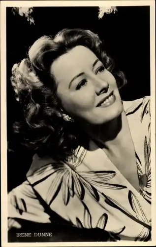 Ak Schauspielerin Irene Dunne, Portrait