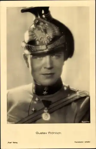 Ak Schauspieler Gustav Fröhlich, Portrait in Uniform, Filmszene