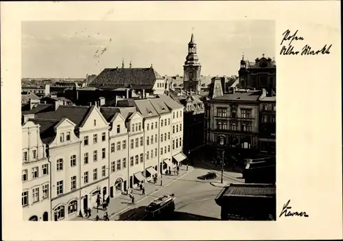 Ak Poznań Posen, Blick auf den Marktplatz, Gleise, Geschäfte