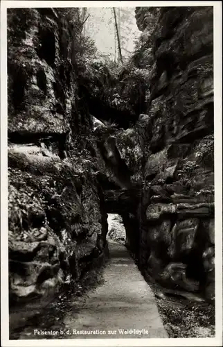 Ak Lohmen Sächsische Schweiz, Felsentor