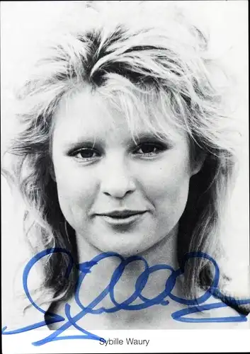 Ak Schauspielerin Sybille Waury als Tanja Schildknecht, Lindenstraße, Portrait, Autogramm