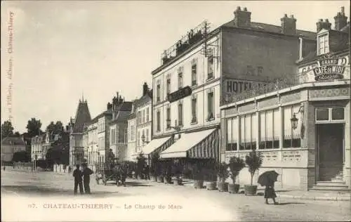Ak Château Thierry Aisne, Le Champ de Mars