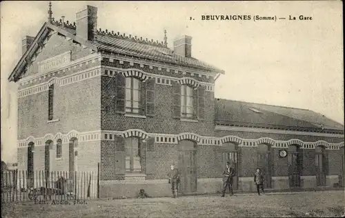 Ak Beuvraignes Somme, La Gare, Bahnhof