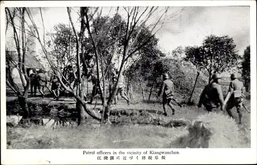 Ak Patrol officers in the vicinity of Kiangwanchen, Japanisch-Chinesischer Krieg