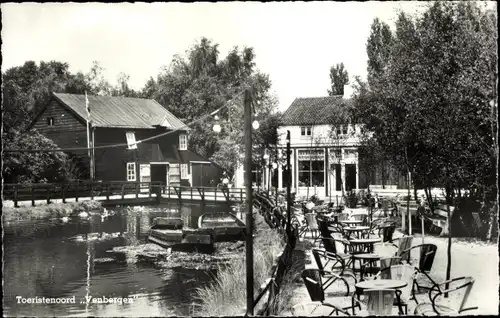 Ak Valkenswaard Nordbrabant, Toeristenoord Venbergen, Außenterrasse am Wasser