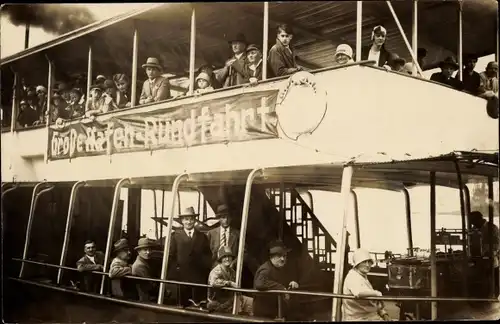 Foto Ak Hamburg, Schiff mit Passagieren, Große Hafenrundfahrt