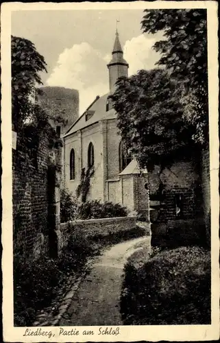 Ak Liedberg Korschenbroich am Niederrhein, Partie am Schloss