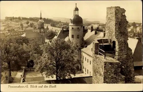 Ak Frauenstein im Erzgebirge, Teilansicht der Stadt, Kirchturm, Ruinenüberreste, Hof