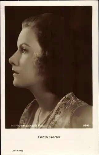 Ak Schauspielerin Greta Garbo, Portrait im Profil