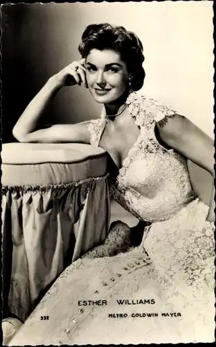 Ak Schauspielerin Esther Williams, Portrait