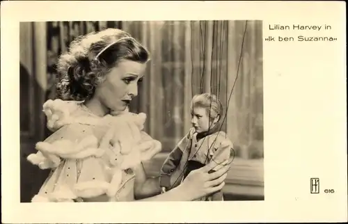 Ak Schauspielerin Lilian Harvey, Ik ben Suzanna, Filmszene, Marionette, Portrait