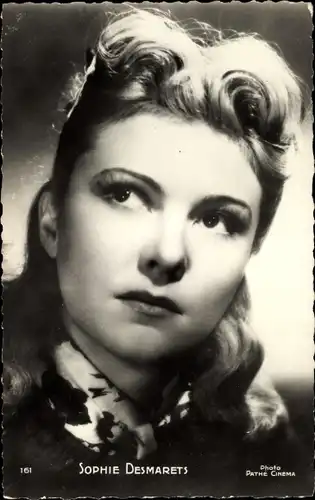 Ak Schauspielerin Sophie Desmarets, Portrait