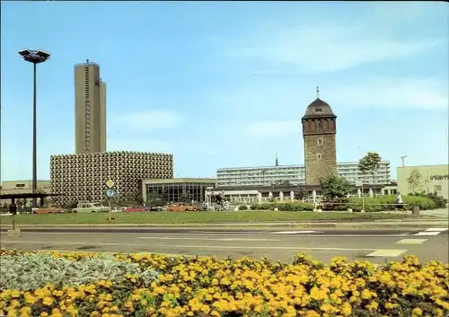 Ak Karl Marx Stadt Chemnitz in Sachsen, Interhotel Kongreß, Stadthalle und Roter Turm